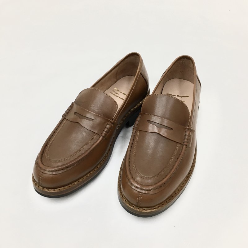 日本最大級 Milton with レザーローファー ミルトンキーンズ リッジウェイソール Keynes LOAFFER RIDGEWAY  LEATHER