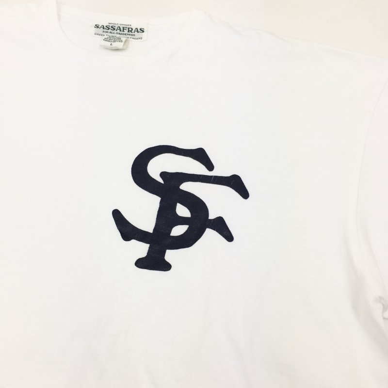  SASSAFRAS SF LOGO TYPE T 1/2(WHITE)