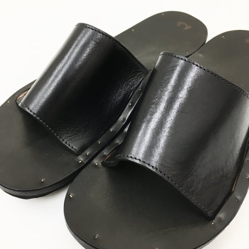  JUTTA NEUMANN 『SIMONE』 -Old Fashion Calf Leather- (BLACK)