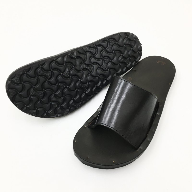  JUTTA NEUMANN 『SIMONE』 -Old Fashion Calf Leather- (BLACK)