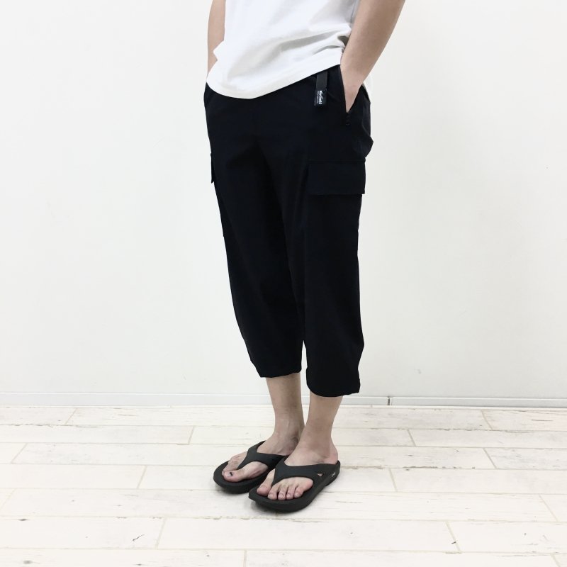  WILD THINGS CROPPED CARGO PANTS(BLACK)