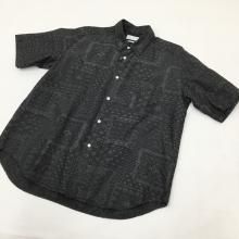  MANUAL ALPHABETBET JACQUARD LOOSE FIT B/C S/S SHT(GRAY) 
