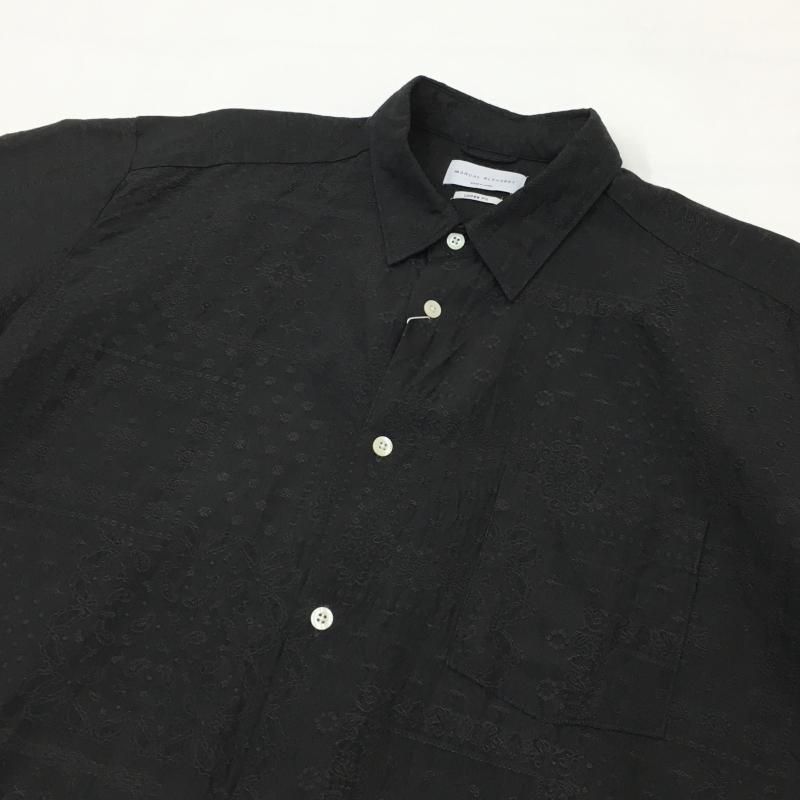  MANUAL ALPHABETBET JACQUARD LOOSE FIT B/C S/S SHT(BLACK) 