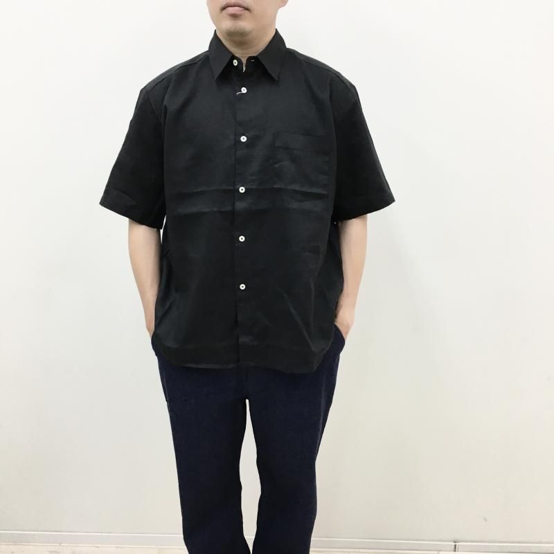  MANUAL ALPHABETBET LINEN LOOSE FIT S/S SHT(BLACK) 