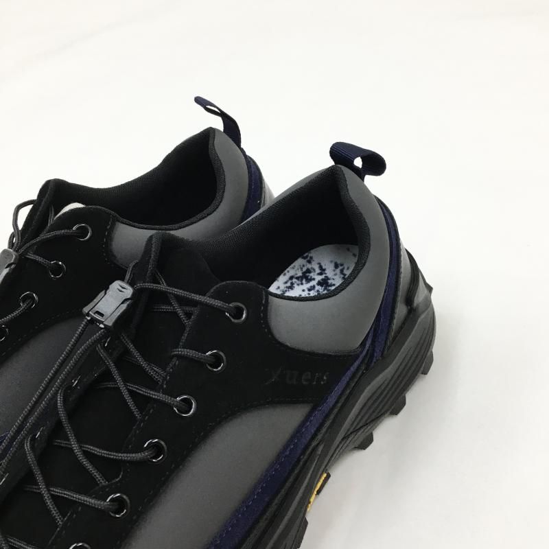  yuers LEAVES  TRAKING SHOES (BLACK)