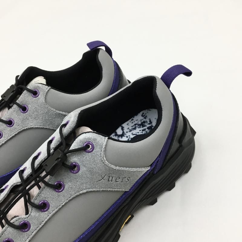  yuers LEAVES  TRAKING SHOES (GRAY)