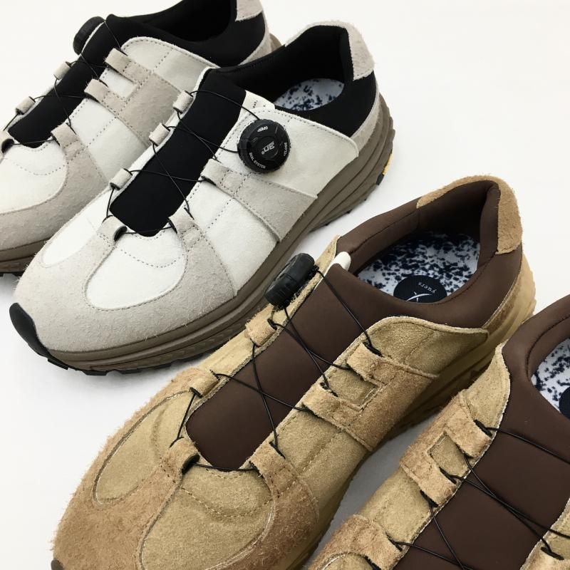  yuers LOOMER SNEAKERS (CAMEL)