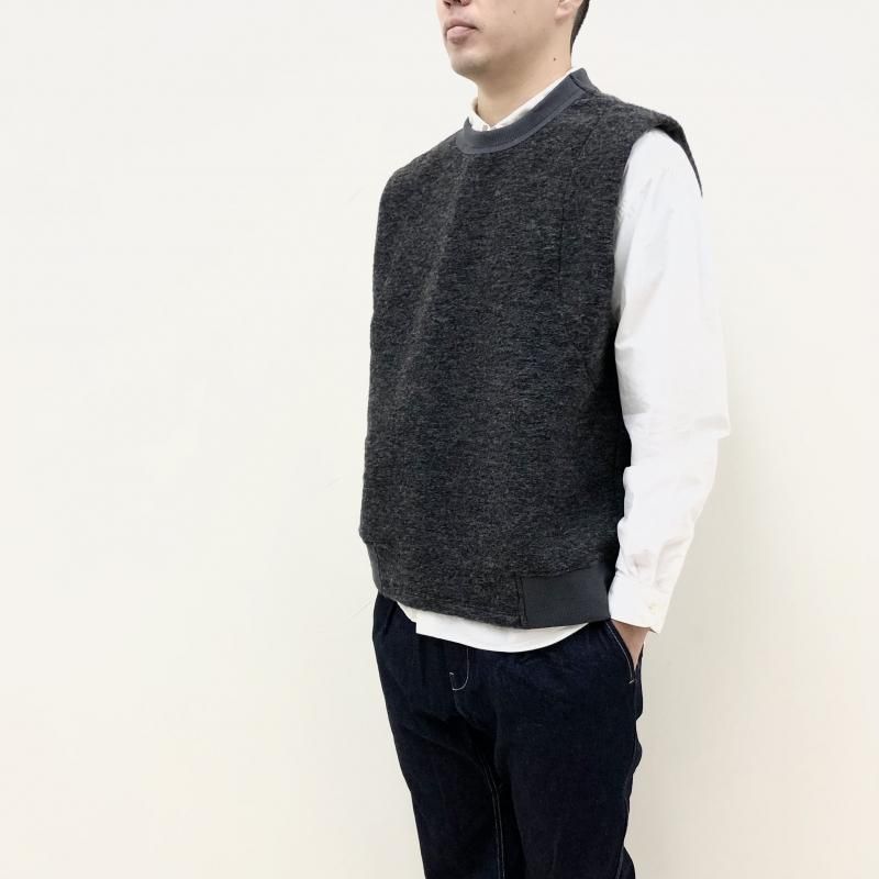  have a good day WOOL VEST(GRAY)