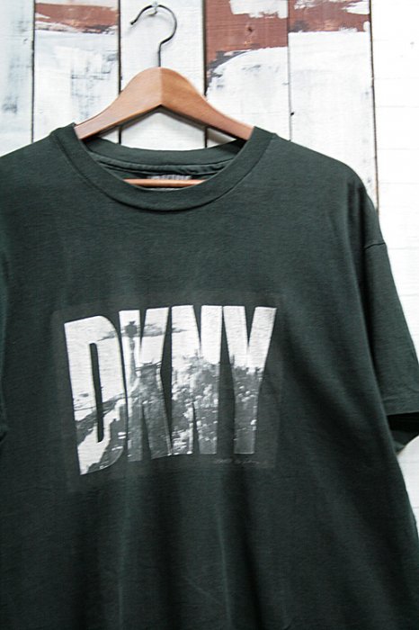90年代頃 DKNY ダナキャランニューヨーク ビンテージ Tシャツ ロゴ