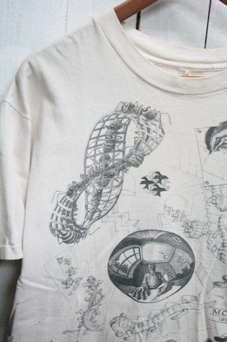 90年代 古着 ヴィンテージ Tシャツ M.C.ESCHER（マウリッツ・コルネリス・エッシャー）プリントTシャツ サイズ・XL ビンテージ古着通販  古着屋ヘブンズドア