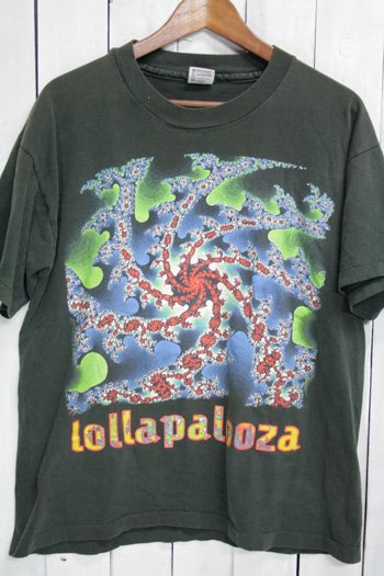 90年代 Lollapalooza ロラパルーザ ビンテージ Tシャツ バンドTシャツ ブラック 黒 サイズ・L ビンテージ古着通販 古着屋