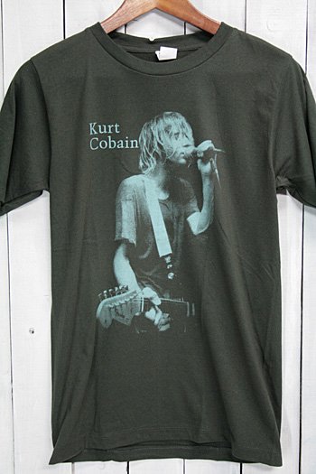 カート・コバーン Kurt Cobain ニルヴァーナ Nirvana Ｔシャツ バンドT