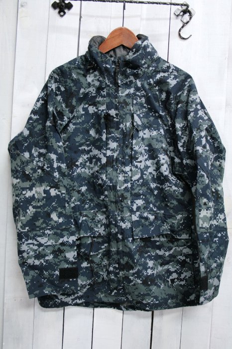 ʪ USED Ʒ U.S.NAVY ECWCS GEN2 NWU ǥ륫 GORE-TEX ѡ⡼