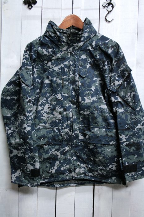 ʪ USED Ʒ U.S.NAVY ECWCS GEN2 NWU ǥ륫 GORE-TEX ѡ ⡼롦硼