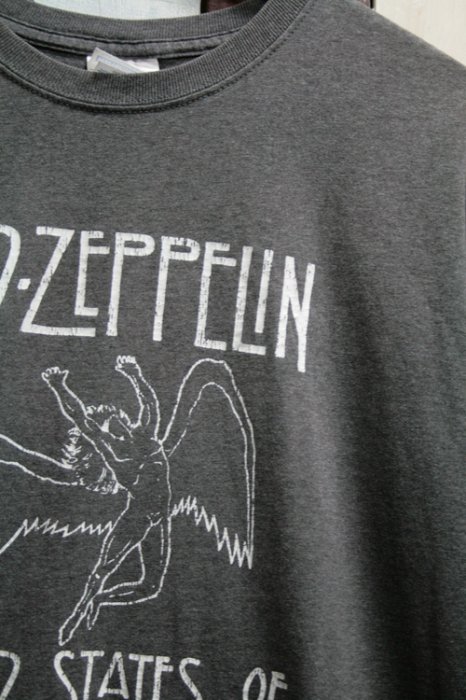 1977年 Led Zeppelin Tシャツ Hanesタグ ヴィンテージサイズはMです