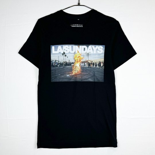 50OFF LASundaysLA FLAMES T-ShirtT<img class='new_mark_img2' src='https://img.shop-pro.jp/img/new/icons24.gif' style='border:none;display:inline;margin:0px;padding:0px;width:auto;' />