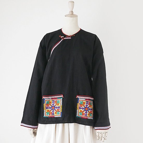 TG342 1960年代ヤオ族のフォークロア藍染め黒リネン刺繍ジャケット ...