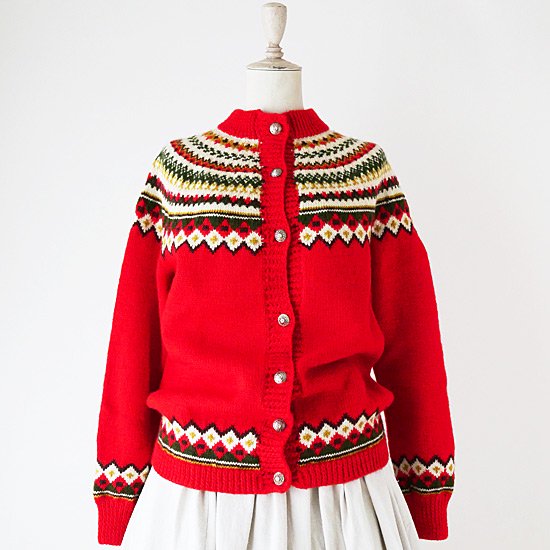 K0099 1960年代ノルウェー製Maurtuaレッド手編みカーディガン - ロンドンヴィンテージ洋装店  *アンティークリネンドレスとヴィンテージバッグ*