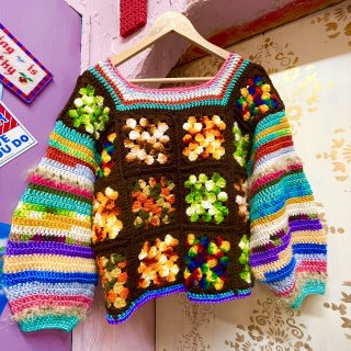 <img class='new_mark_img1' src='https://img.shop-pro.jp/img/new/icons4.gif' style='border:none;display:inline;margin:0px;padding:0px;width:auto;' />Colorful Border Sleeve Knit