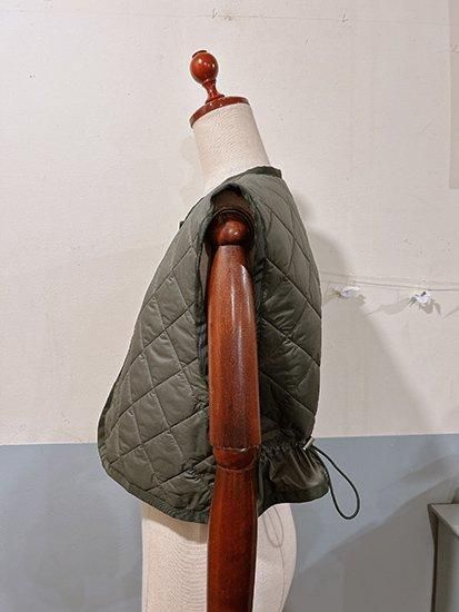 OUR  キルティングベスト（カーキ）美品 UNISEX】キルティング ベスト / J.PRESS YORK STREET | ファッション