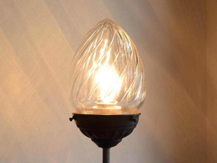 ガラスシェード付 天使モチーフ テーブルランプ（H48cm