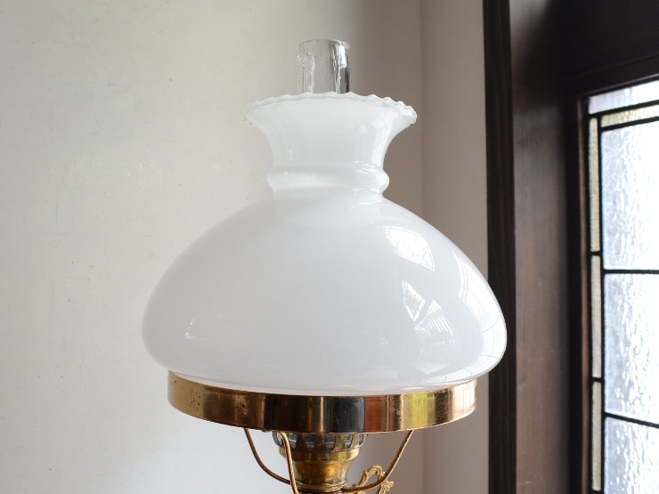 ミルクガラス オイルランプ型 テーブルランプ（H54cm）｜アンティーク 