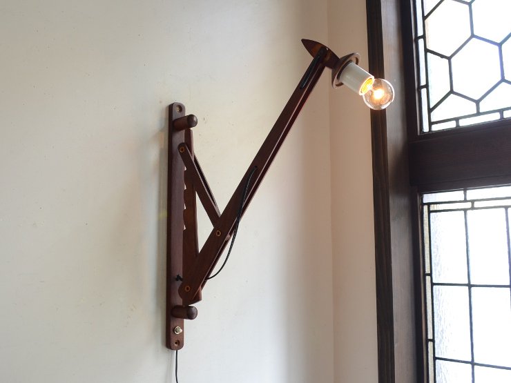 ヴィンテージ 木製アームウォールランプ｜アンティーク照明・ランプ 