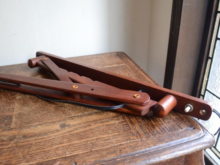 ウォールランプ　木製アーム式照明 40W対応 Amazon.co.jp : レトロウォールライト屋内木製ウォールランプ