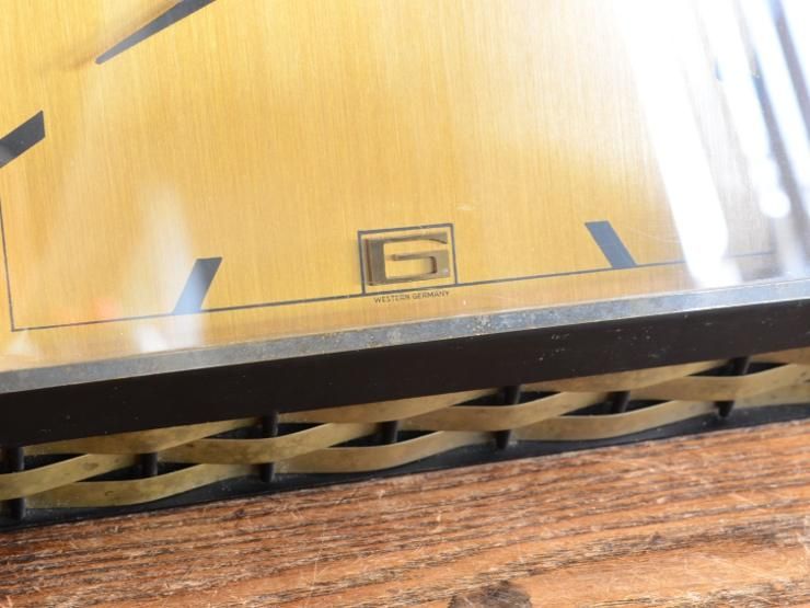 流木×アイアン×真鍮 スタンド ヴィンテージ レトロ 時計 アクセサリー等に Amazon.co.jp: ヴィンテージ置時計、レトロスタイルの目覚まし