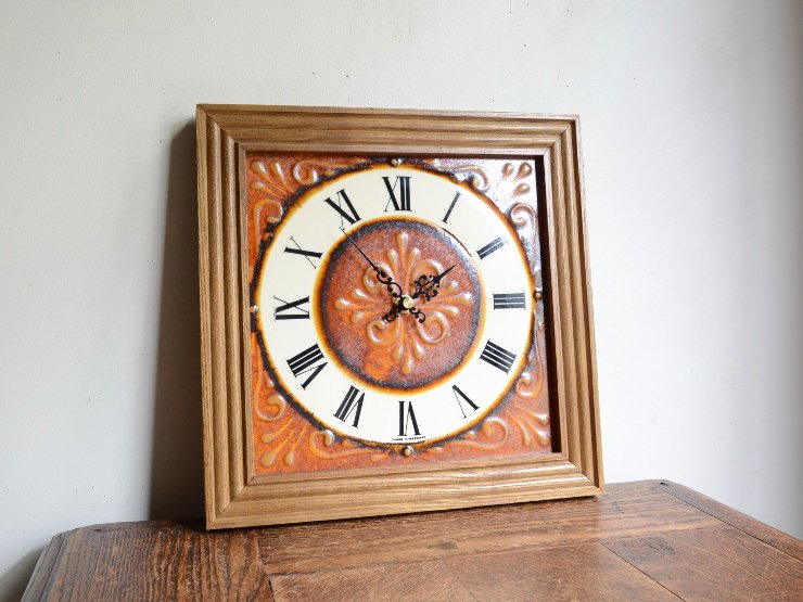 ヴィンテージ タイル 木製ウォールクロック（壁掛け時計