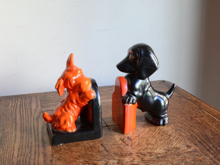 アンティーク 犬モチーフ 陶器ブックエンド (H13cm)｜アンティーク雑貨 