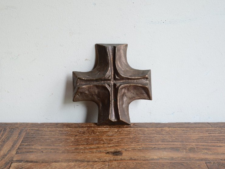  真鍮クロス（十字架）ウォールデコレーション（H9.5cm）
