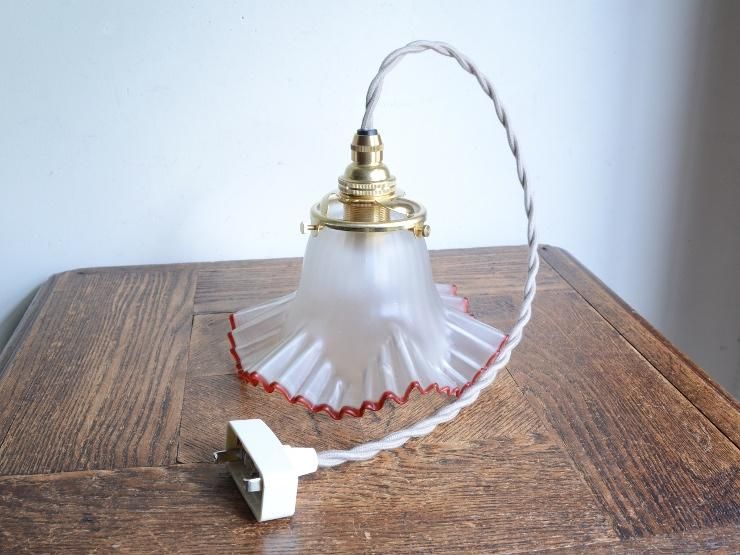 アンティーク フリルガラス ペンダントランプ｜アンティーク照明