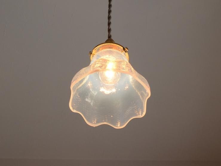 アンティーク オパールセントガラス ペンダントランプ｜アンティーク