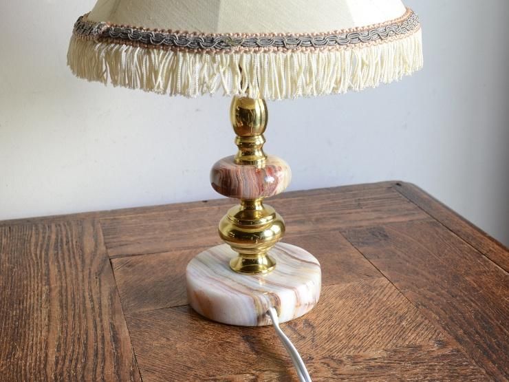 フリンジシェード付 マーブルテーブルランプ（H35cm）｜アンティーク