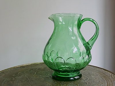アンティーク、グリーンガラスの花瓶 - 工芸品