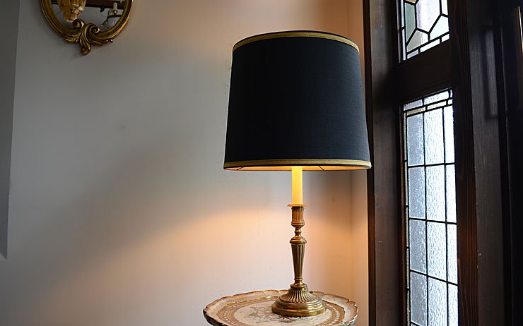 ブラック色シェード 真鍮テーブルランプ｜アンティーク照明・ランプ