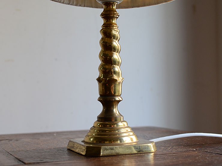 ストライプ柄シェード 真鍮テーブルランプ｜アンティーク照明・ランプ｜CHELSEA antique＆decoration（チェルシー）