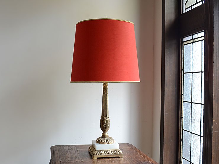 赤シェード付 真鍮×マーブルテーブルランプ（H57cm）｜アンティーク 
