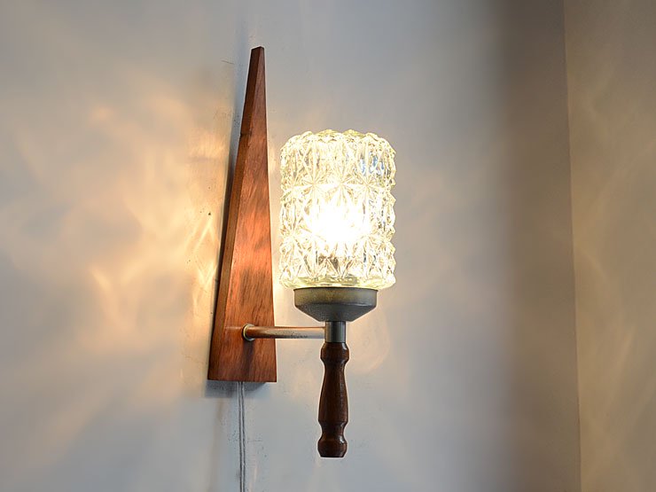 英国アンティーク調 ガラスシェード×木製 テーブルランプ 卓上照明+