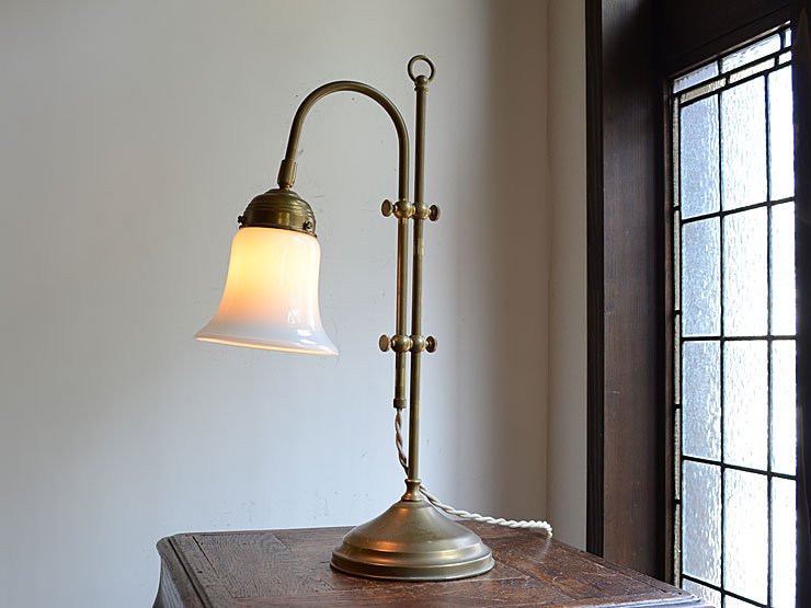 ミルクガラスシェード付 真鍮スタンドランプ（H49cm）｜アンティーク照明・ランプ｜CHELSEA antique＆decoration（チェルシー）