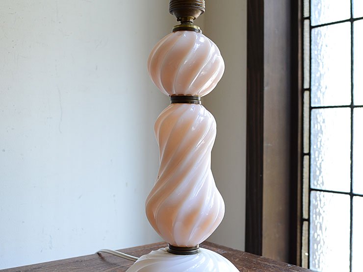 ペールピンク オパリンガラス スタンドランプ（H40cm※電球含）｜アンティーク照明・ランプ｜CHELSEA antique