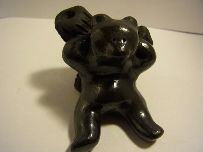 SANTA CLARA PUEBLO・サンタクララ・プエブロ族 ＜Paul&Dorothy Gutierrez＞黒色土器・POTTERY  【Bear/ベアー・くま】　17n03 - Little Cloud - リトルクラウド 渋谷区恵比寿・代官山のインディアンジュエリー専門店