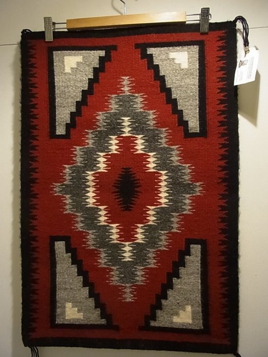 ナバホ族伝統工芸NAVAJO Rug ナバホラグ チェロ 羊毛の織物 インディアンジュエリー