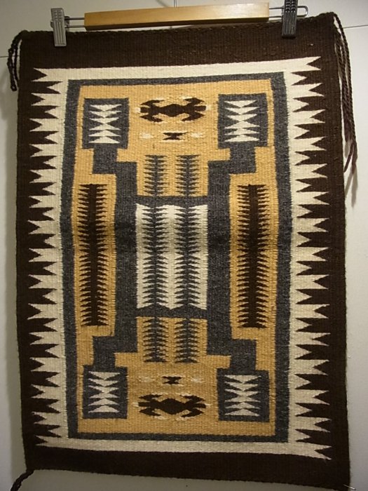 ナバホ族伝統工芸NAVAJO Rug・ナバホラグ・チェロ（羊毛の織物）【Two