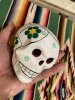 【MEXICO/メキシコ】ハンドメイド＜カラベラ/死者の日のお祭り＞タラベラ焼き・陶器　シュガースカル・骸骨　置物　21N35