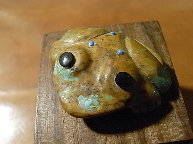 Zuni Fetishes】ズニ族ハンドメイド石彫フェティッシュ＜Frog/フロッグ