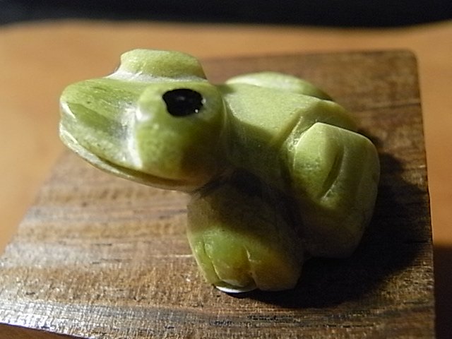 Zuni Fetishes】ズニ族ハンドメイド石彫フェティッシュ＜Frog/フロッグ