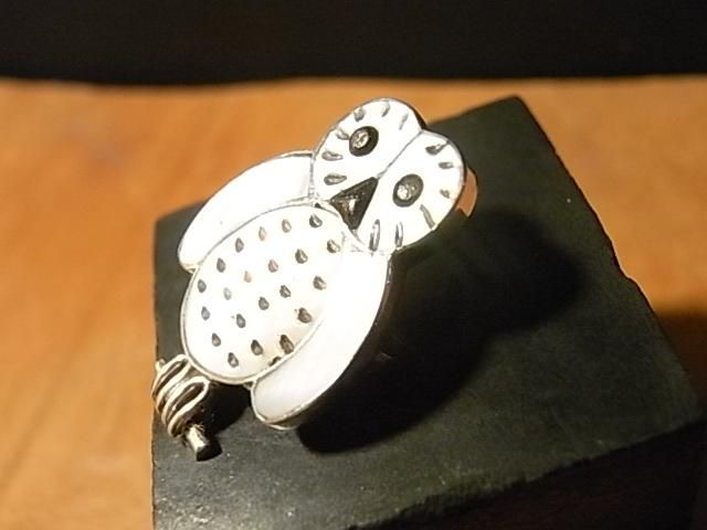 ズニ族【Reginda Kallestewa】<OWL・フクロウ(梟)>インレイ ズニ族【Reginda Kallestewa】<OWL・フクロウ(梟)>インレイ