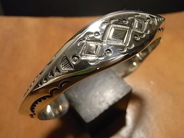 【値下げ】【大きめサイズ美品】ワイリーセカテロ ヘビーゲージバングル ナバホ族 182153047_o8.jpg?